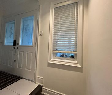 For Lease - 187 Redstone Road, Richmond Hill, Ontario - Photo 1