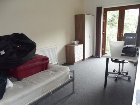 5 bedroom flat to rent - Photo 5