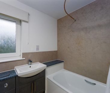 2 bedroom semi-detached house to rent - Photo 1