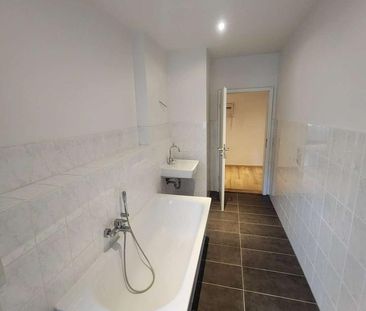 Neu! Großzügiges & modernes Single-Apartment mit Einbauküche - Photo 6