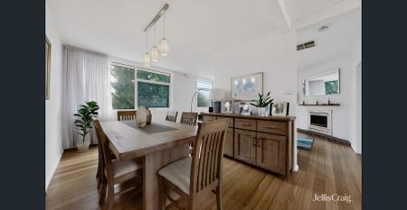 Stunning Family Living with Poolside Entertaining & Flexible Spaces - Photo 4