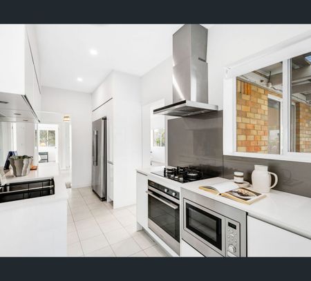 2 Edward Street, Charlestown, NSW 2290 - Photo 2