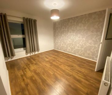 2 bedroom semi-detached house to rent - Photo 4