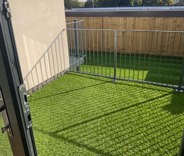 Courtney Road, Kingswood - Photo 3