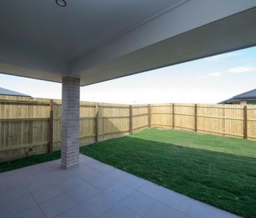 Pleasant 4 bedroom in quiet pocket - Photo 6