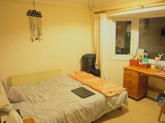Suffield Road, High Wycombe - Photo 1