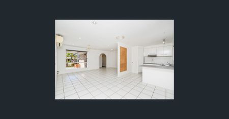 Air-Conditioned with Solar Power - Photo 5