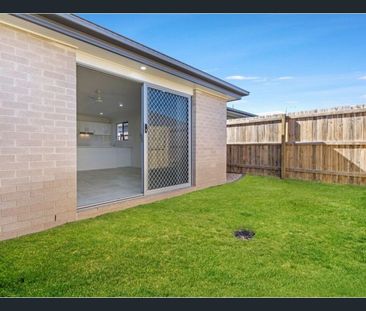 A/39 Rupert Cres, Morayfield, Qld 4506 - Photo 2