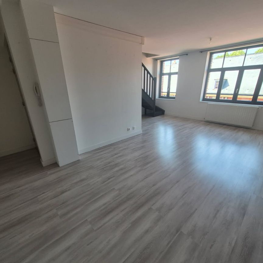 Location Appartement 4 pièces 69m² LILLE 59800 - Photo 1