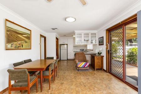 Neat & Tidy Family Home - Photo 2