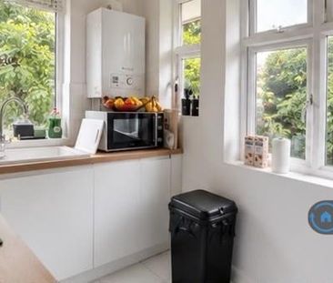 2 bedroom maisonette to rent - Photo 5