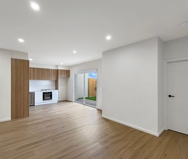 🏡 Brand New 4-Bedroom House in Thornhill Park - Photo 5