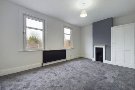 4 bedroom terraced house to rent - Photo 3