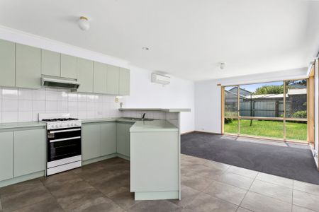 Superbly Located Inner City Home - Photo 4