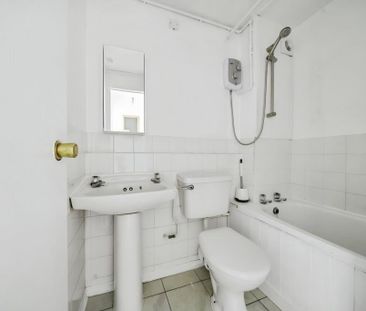 Maisonette to rent - Photo 4
