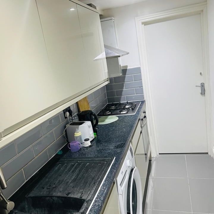 Room in a Shared Flat, Farren Road, SE23 - Photo 1