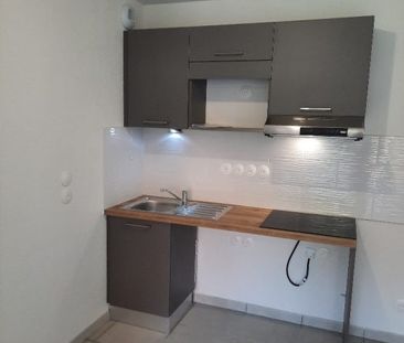 T2 AVEC BALCON ET PARKING EXTERIEUR - Photo 3