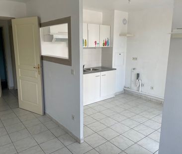 Location Appartement 2 pièces 40m² TROYES 10000 - Photo 1