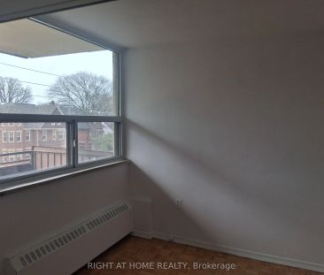 191 St George Street #407 - Photo 3