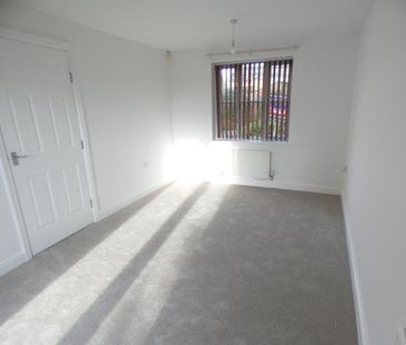 3 bedroom detached house to rent - Photo 4