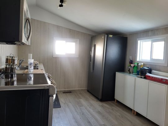 For Lease - 235 Fares Street, Port Colborne, Ontario - Photo 1