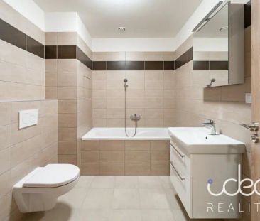 Moderní byt 2+kk s balkonem v širším centru, 39 m - Photo 3