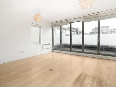 3 bedroom apartment to rent - Photo 2