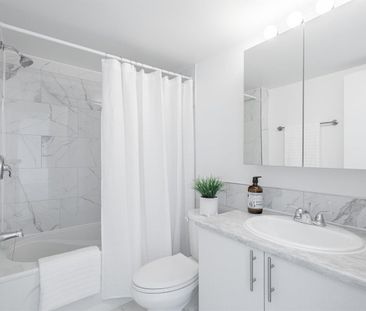 1 Mois Gratuit- Magnifique 4 1/2 (2 Chambres) - Près Du REM Montpel... - Photo 3