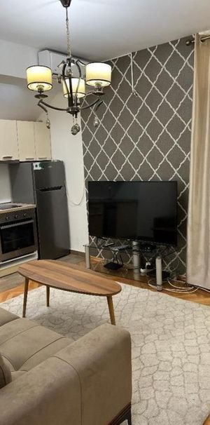 Garsoniera in zona Eroii Revolutiei de inchiriat - Fotografie 1