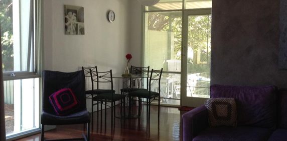 Kelmscott - Photo 2