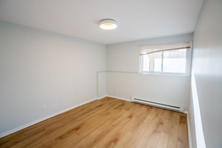 For Lease - 16 Sweetbriar Circle Unit# 1, Barrhaven, Ontario - Photo 5