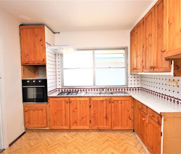 Charming 3 bedroom home. - Photo 3