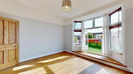 2 bedroom flat to rent - Photo 4