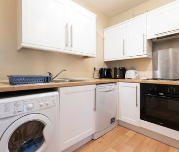 1655L - East Preston Street, Edinburgh, EH8 9QD - Photo 5