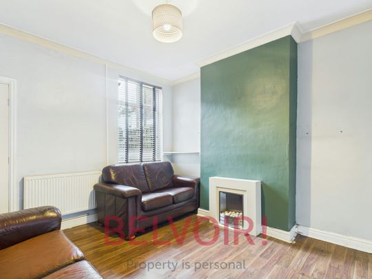 Terraced House to rent on - Photo 1