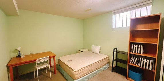 For Lease - 123 Steeles Avenue Unit# Basement Unit 1, Toronto, Ontario - Photo 2