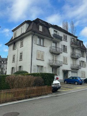 Büroräumlichkeiten in Mehrfamilienhaus für ruhiges Gewerbe - Photo 1