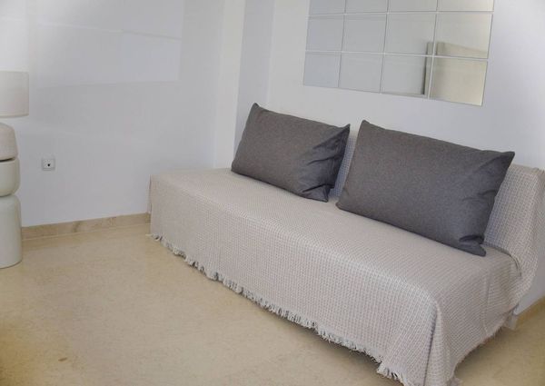 Luxury Flat for rent in Marbella Del Este, Spain