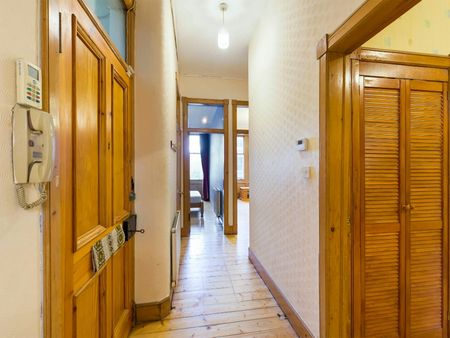 Flat to rent on - Photo 3