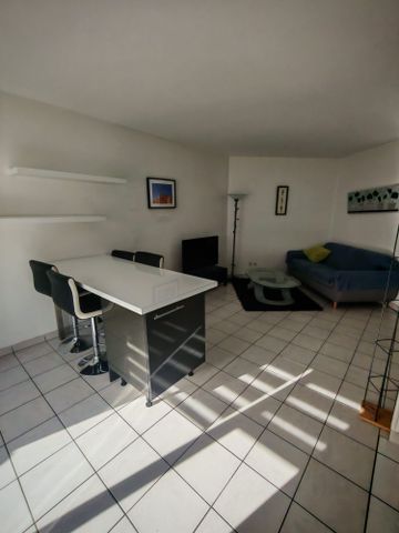 Location Appartement 2 pièces 48m² BEGLES 33130 - Photo 2