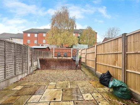 3 bedroom terraced house to rent - Photo 3