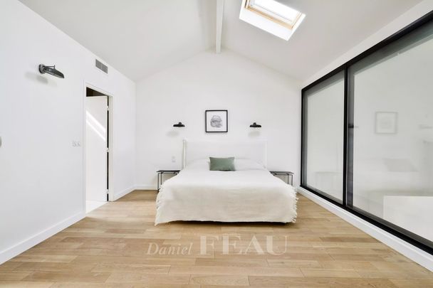 Paris XV - Mairie - Volontaires - Photo 1