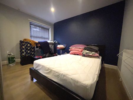 Ridgehurst Avenue, Watford - Photo 4