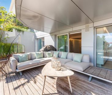 2 Bedroom Apartment with swimming pool, Monte Estoril, Cascais - Photo 5