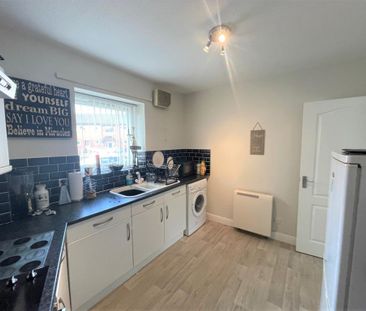 2 bedroom apartment to rent - Photo 3