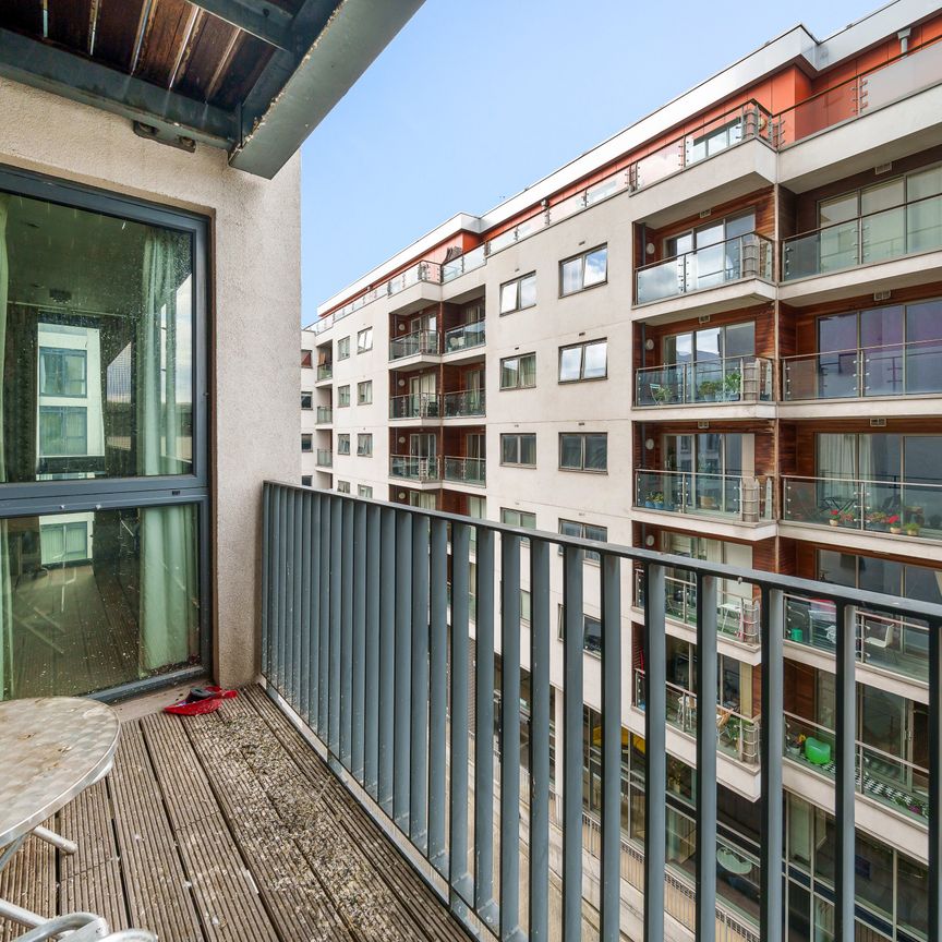 Antonine Heights, City Walk, London, SE1 flat to rent - Photo 1