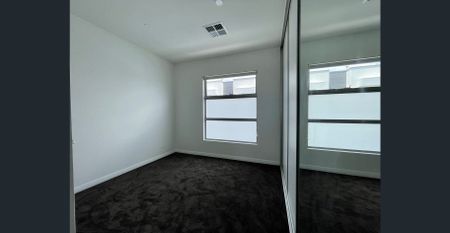 Conveniently located comfy unit! - Photo 3