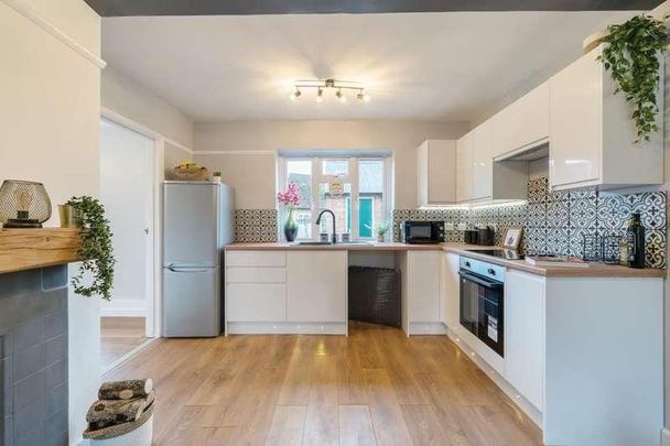 Chapel Row, Berkshire, RG7 - Photo 1