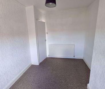 2 bedroom end of terrace house to rent - Photo 4