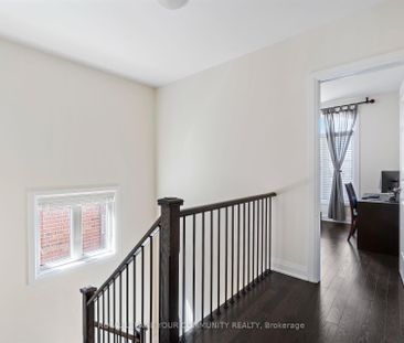 For Lease - 8 Duncombe Lane, Richmond Hill, Ontario - Photo 5